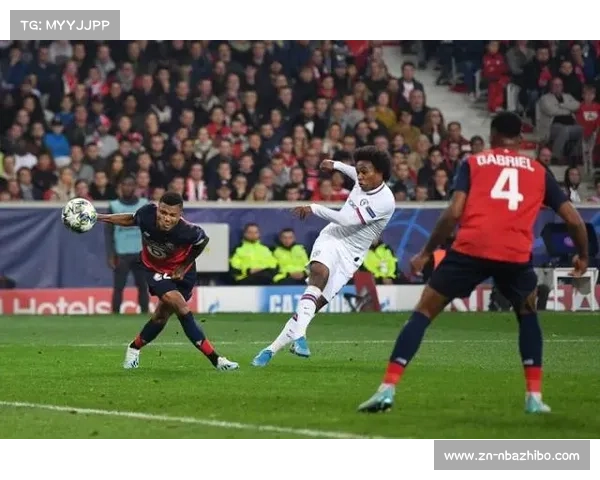 “阿森纳前锋热身赛拉伤缺阵两周，英超争冠阵容深度临考验”